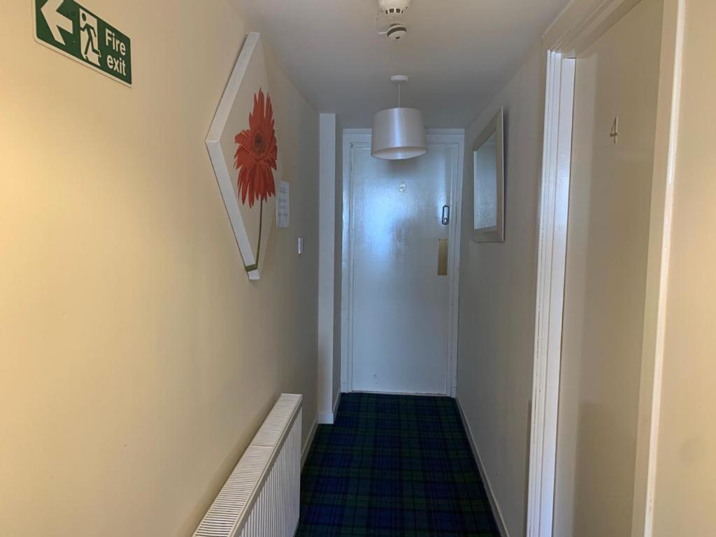 Budget Rooms Inverness Exterior photo