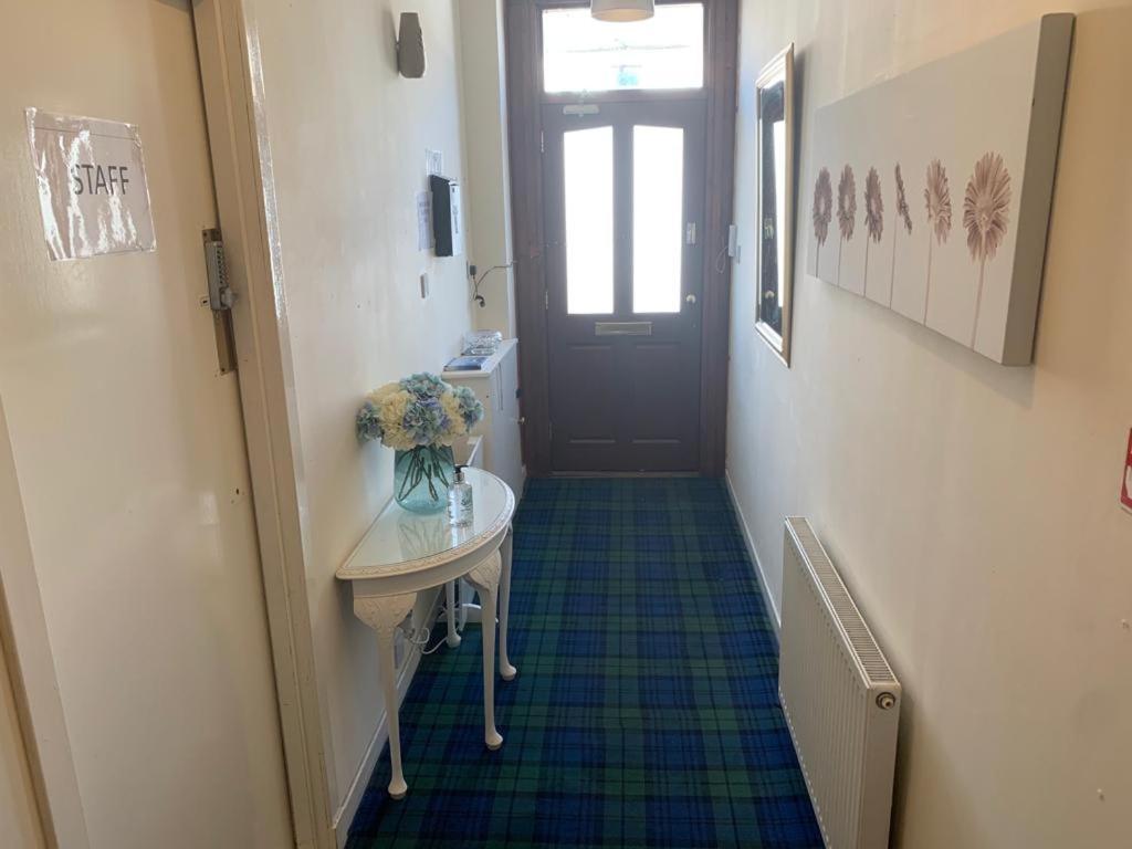 Budget Rooms Inverness Exterior photo